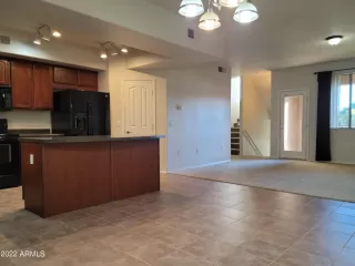 Photo #6: 6348134 Listing