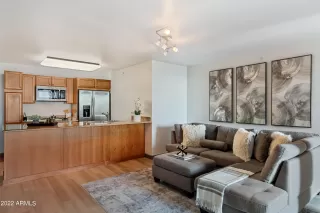 Photo #3: 6348364 Listing