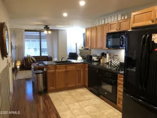 Photo #5: 6348419 Listing