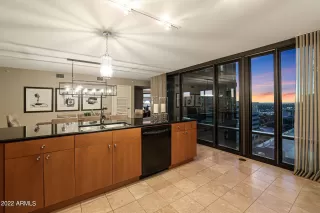 Photo #3: 6348425 Listing