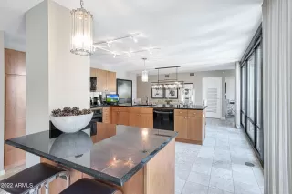Photo #4: 6348425 Listing