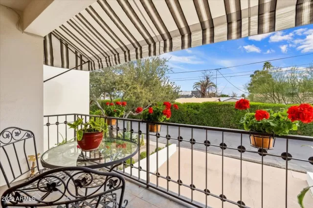 MLS: 6348553 Condo For Sale