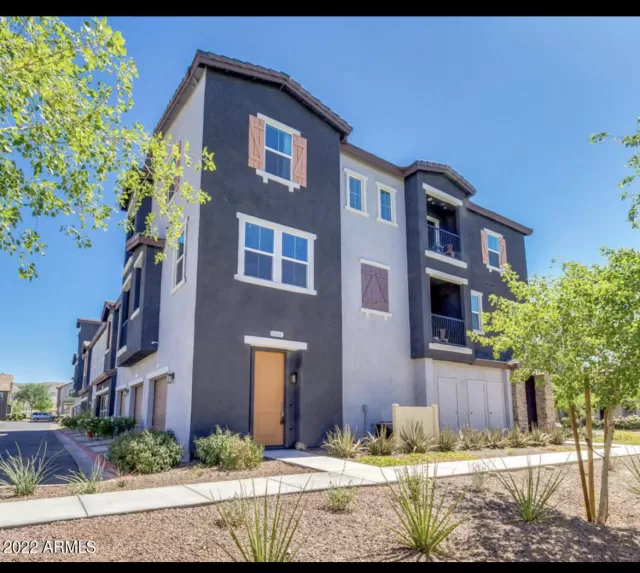 MLS: 6348616 Condo For Sale