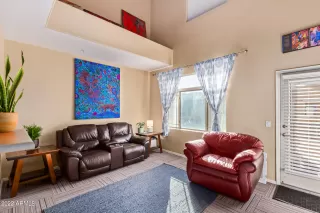 Photo #5: 6348659 Listing