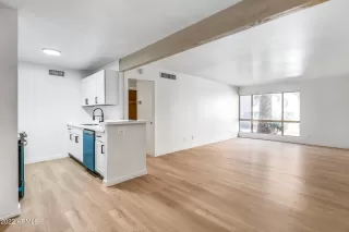 Photo #3: 6348685 Listing