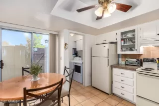 Photo #4: 6348865 Listing