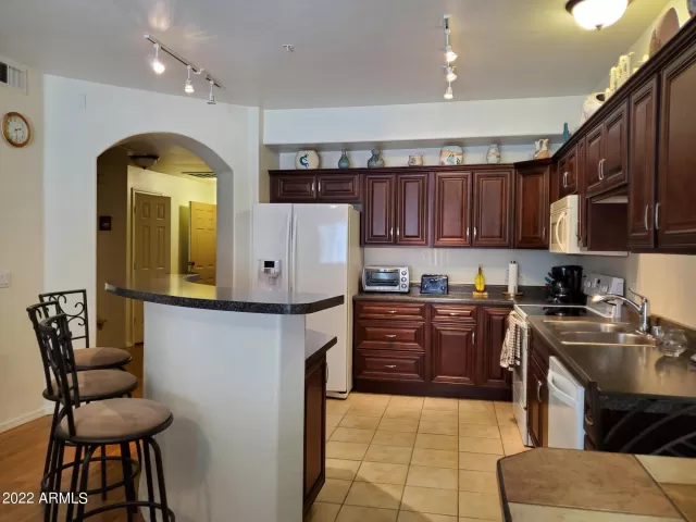 MLS: 6348881 Condo For Sale