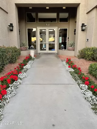 Photo #4: 6349059 Listing