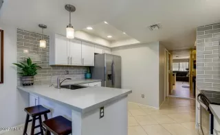 Photo #4: 6349294 Listing