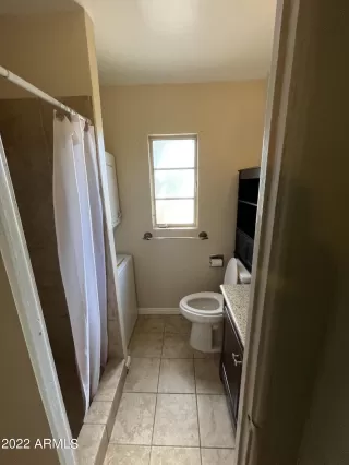 Photo #5: 6349341 Listing