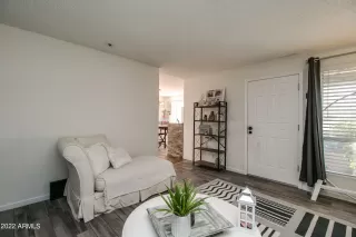 Photo #6: 6349351 Listing 