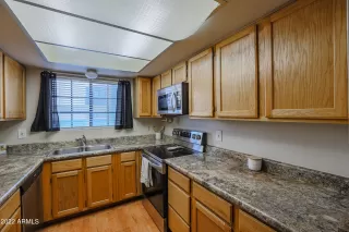 Photo #2: 6349711 Listing
