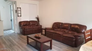 Photo #2: 6349761 Listing