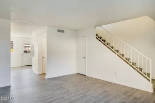 Photo #4: 6349807 Listing