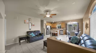 Photo #5: 6349825 Listing