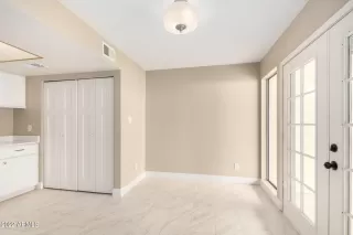 Photo #6: 6349906 Listing 