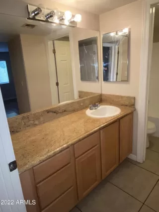 Photo #3: 6349940 Listing