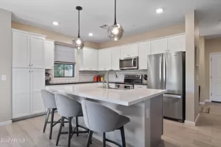 Photo #1: 6350257 Listing