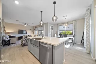 Photo #6: 6350257 Listing