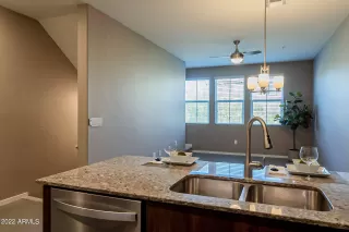 Photo #6: 6350385 Listing 