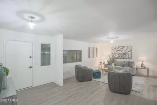 Photo #5: 6350446 Listing