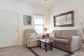 Photo #6: 6350488 Listing