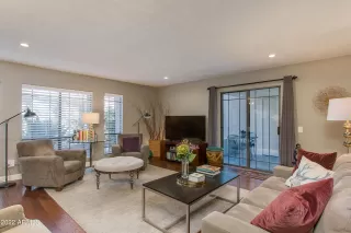 Photo #5: 6350877 Listing