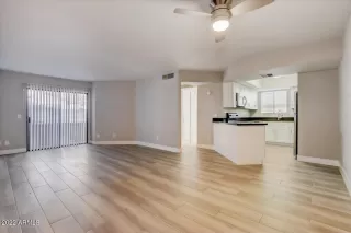 Photo #4: 6350961 Listing