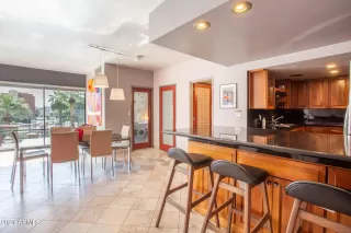 Photo #4: 6351034 Listing