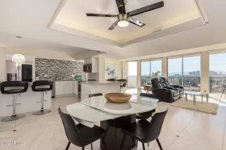 Photo #6: 6351070 Listing 