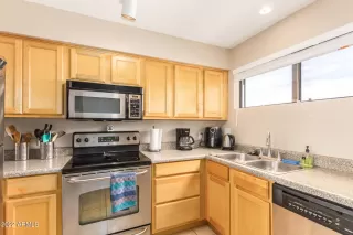 Photo #5: 6351107 Listing 