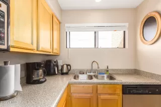 Photo #6: 6351107 Listing 