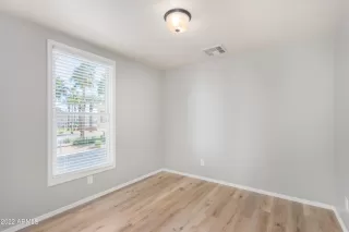 Photo #4: 6351155 Listing