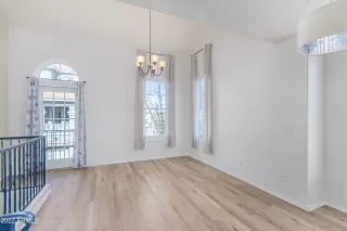 Photo #6: 6351155 Listing