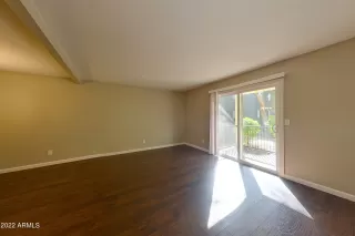 Photo #2: 6351209 Listing