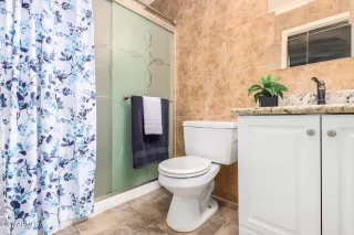 Photo #2: 6351263 Listing