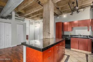 Photo #6: 6351389 Listing