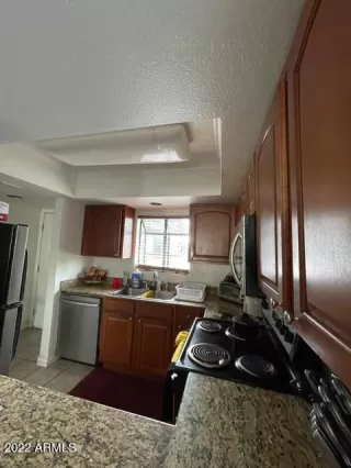 Photo #5: 6351452 Listing