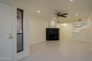 Photo #6: 6351565 Listing