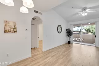 Photo #3: 6351584 Listing