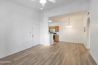 Photo #4: 6351584 Listing