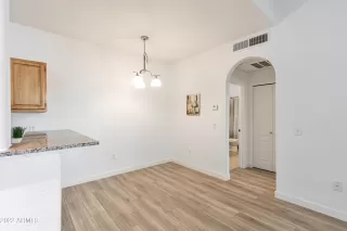 Photo #6: 6351584 Listing