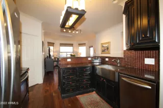 Photo #6: 6351623 Listing