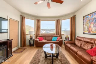 Photo #6: 6351685 Listing