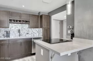 Photo #5: 6351693 Listing 