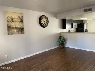 Photo #2: 6351768 Listing 