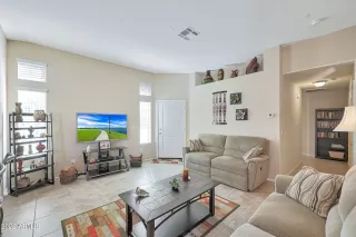 Photo #3: 6351817 Listing