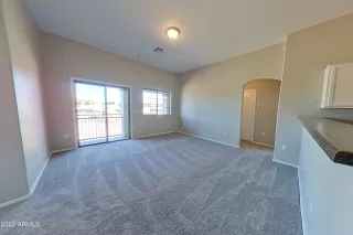 Photo #6: 6352166 Listing