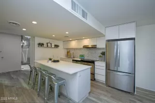 Photo #4: 6352312 Listing