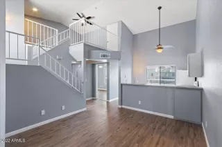 Photo #5: 6352477 Listing 